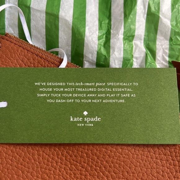 Kate Spade Wallet card holder - Picture 8 of 8